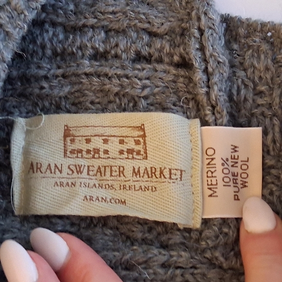 Aran Sweater Market Irish Cable Knit Wool Poncho One Size Gray Like New - Picture 5 of 9